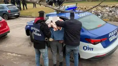Lo apuñaló por negarse a entregar el celular: cayó el ladrón que hirió a un hombre en el hígado