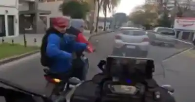 Lo siguieron en moto y lo asaltaron a punta de pistola: el botín fue una fortuna