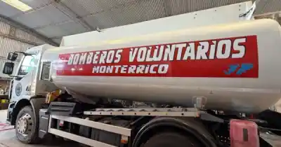Viajaron a Santa Fe a buscar una autobomba y ahora piden una mano para traerla a Jujuy