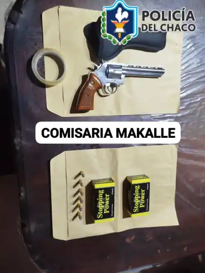 Allanamiento en Makallé: secuestraron un revólver y más de 100 municiones en una causa por violencia de género