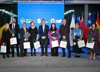 El gobernador Zdero recibió a los artistas de la Bienal 2026 en un acto lleno de cultura