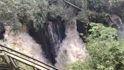 El agua no da tregua: cerraron otro sector de Cataratas y la Garganta del Diablo sigue inhabilitada