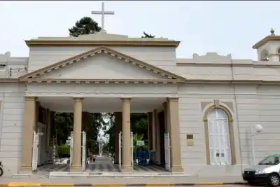 Se disparó la demanda de servicios fúnebres gratuitos en Paraná y desde el municipio revelan la cruda razón