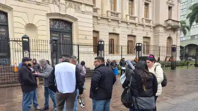 Denuncian que el decreto de emergencia energética es "una burla" y piden frenar los tarifazos