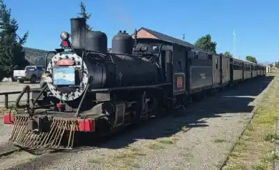 No alcanzaban los boletos: "La Trochita" sumó una salida extra para este lunes