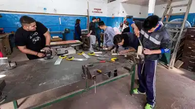 Aprendé un oficio sin gastar un peso: abren inscripciones para más de 30 cursos gratuitos en Almirante Brown