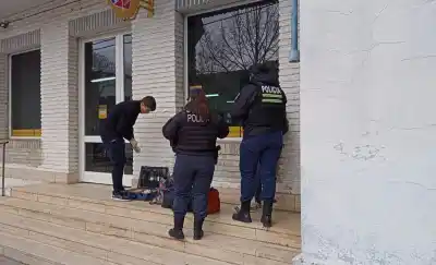 Lo que escondía en su bolso: la insólita excusa de una joven que cayó en un operativo
