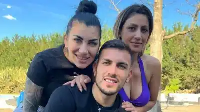 Quién es Bárbara Paredes, la hermana de Leandro que se robó el show en Ezeiza