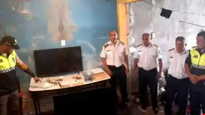 Buscaban un televisor robado en Concepción y desbarataron un kiosco de drogas