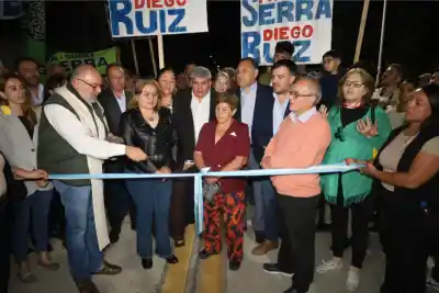 Monteros inauguró la pavimentación de la calle Santiago, vital para el tránsito y el turismo