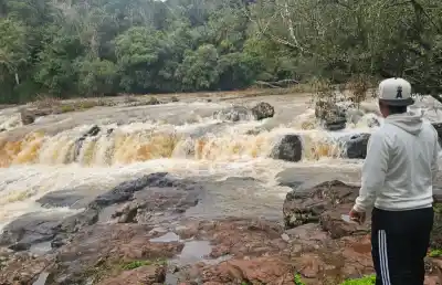 El Tabay se desbordó: el impresionante caudal que dejaron las tormentas