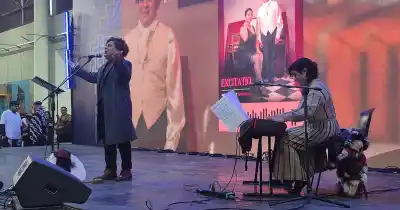Viento, música y un pabellón repleto: así vivió el Poncho 2026 su séptima jornada