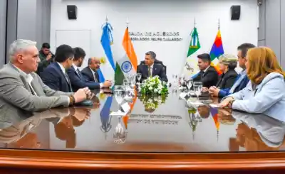 Zdero y el embajador de la India: los acuerdos que preparan para el Chaco