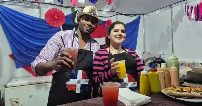 Hot dogs dominicanos que arrasan en el Poncho 2026: ¿qué llevan y cuánto cuestan?