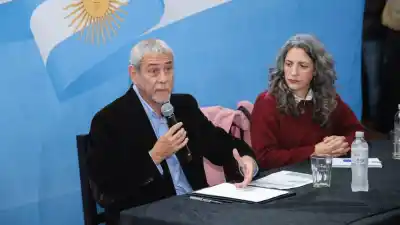 El mensaje de Ferraresi que remueve al peronismo: "Verificar con hechos"