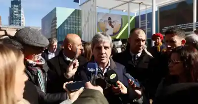 Caputo visitó la Rural y desinfló las expectativas del campo: "No hay que esperar ningún anuncio"