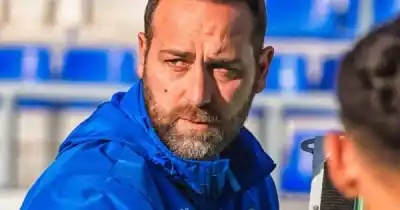 De Muner se sinceró: "Lo único que sirve es ascender" y la presión del Tomba crece