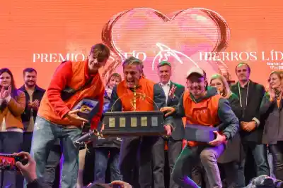 Estudiantes de Córdoba se llevaron el primer premio en el Desafío Hierros Líder