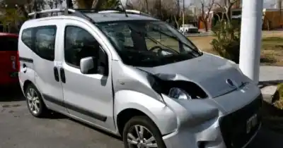 Lo atropellaron, huyó y lo dejó 40 minutos bajo la lluvia: la víctima pelea por su vida en coma