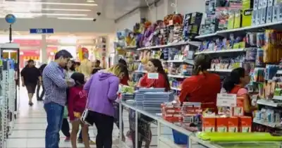 Empleados de comercio: llega el bono de $50 mil y un aumento del 5,7% en tres meses
