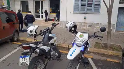 Actitud sospechosa en pleno centro: identificaron a una joven con cocaína frente al Correo