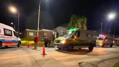 Tres heridos en un choque en Paraná: menor y adulto derivados a dos hospitales
