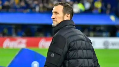 Las frases de Arruabarrena que generan ilusión en Boca: el gesto con Paredes y el debut de dos refuerzos