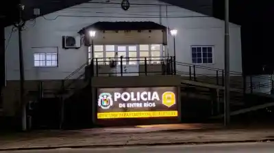 Hallaron un dispositivo de filmación en el baño de mujeres de una comisaría de Entre Ríos
