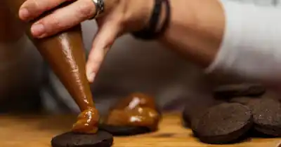 El chocolate se toma la Nave Cultural: llega la primera edición de La Choco Fest