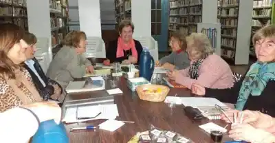 Esta noche, el Centro Cultural de Achiras se llena de letras y emociones