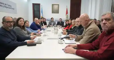 ¿Aceptan o rechazan? Este viernes se define la suerte de la oferta salarial docente en Santa Fe