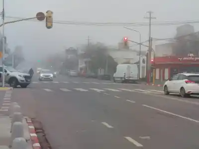 No se ve un burro a un metro: niebla densa en Santa Rosa y una semana de contrastes extremos