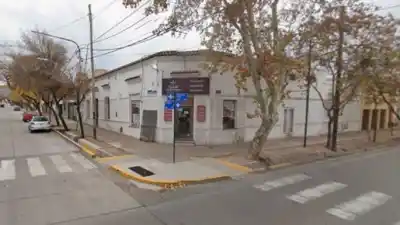 La reja que los delató: así atraparon a dos ladrones en una panadería de la Sexta Sección