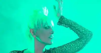 Valeria Lynch se sincera: "No soy una estrella, soy una laburante" y vuelve a La Plata con todo