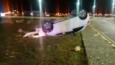 Volcó en la madrugada y el alcoholímetro marcó una cifra escalofriante
