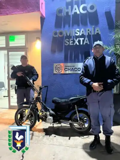 Vio a la policía y escapó a un monte: la insólita reacción de un motociclista en Sáenz Peña