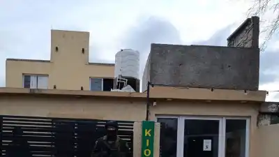 Allanaron una vivienda en barrio Casanovas y lo que encontraron no es lo que parecía