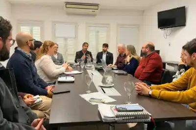 Paraná y Santa Fe: el encuentro secreto que definirá el futuro de la región