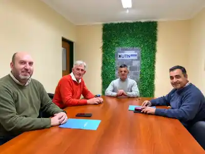 Firmaron un acuerdo clave y los ingenieros entrerrianos se frotan las manos