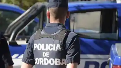Se resistieron con golpes a un control policial en el centro: lo que encontraron los sorprendió