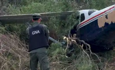 Hallan 130 kilos de cocaína en avioneta boliviana que se estrelló en Salta