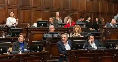 El radicalismo apura la autonomía municipal: hoy buscan despacho y mañana lo votan en Diputados