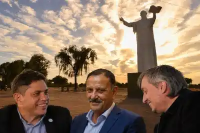 La jugada de Quintela: convoca a Kicillof y Máximo Kirchner a un homenaje clave en La Rioja