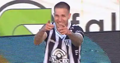 El cabezazo letal de Módica que encendió al Lobo en su debut