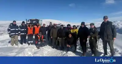 Varados en la nieve: el dramático rescate de cuatro personas en Santa Cruz