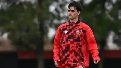 Newell's: los refuerzos que llegaron al Parque Independencia irían al banco frente a Talleres