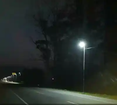 Denuncian robo de luminarias en Santa Lucía