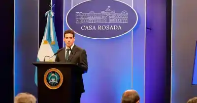 El Gobierno salió a desmentir a su propio vocero: "No hay nada, Ravier se equivocó"