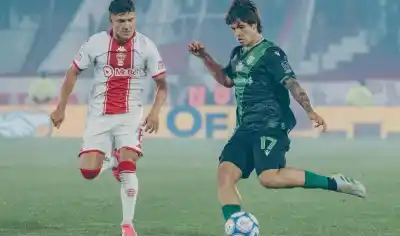 El arranque de pesadilla de Banfield en el Clausura: cayó ante un Huracán que lo dominó de principio a fin