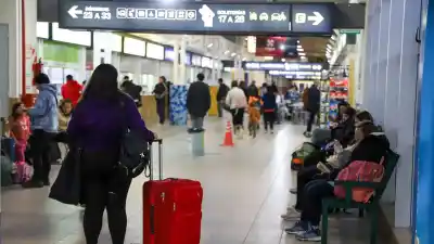 Increíble récord en la Terminal de Neuquén: 33 mil pasajeros por día en pleno invierno